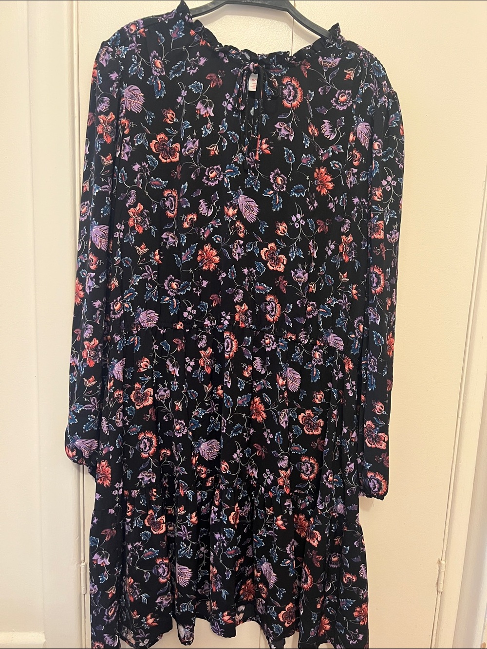 Black Floral Long Sleeve Tiered summerDress waist-cinched